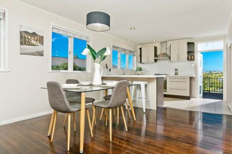 Photo of property in 51 Sycamore Drive, Sunnynook, Auckland, 0620