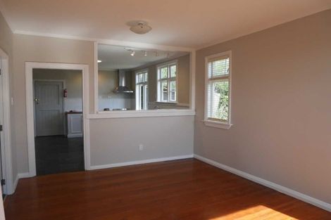 Photo of property in 1 Trig Hill Terrace, Waikanae Beach, Waikanae, 5036