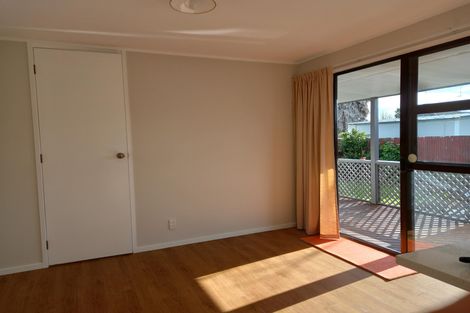 Photo of property in 2/15 Scott Road, Papakura, 2110