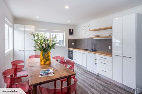 Photo of property in 1/14c Glenmore Street, Thorndon, Wellington, 6011