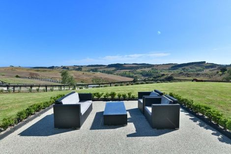 Photo of property in 641 Peak Road, Helensville, 0875