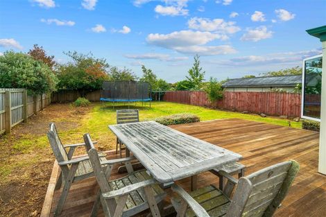 Photo of property in 51 Winters Road, Redwood, Christchurch, 8051