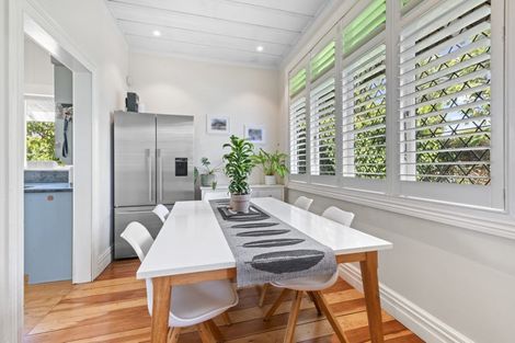 Photo of property in 8 Dodson Avenue, Milford, Auckland, 0620