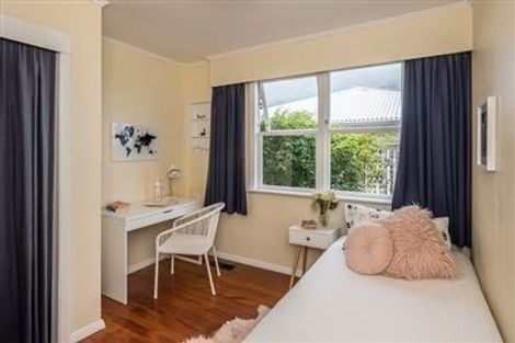 Photo of property in 12 Hillcrest Road, Raumati South, Paraparaumu, 5032