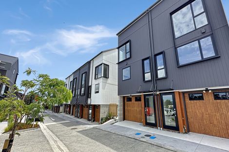 Photo of property in 52 Ara Mara Hua, Henderson, Auckland, 0612