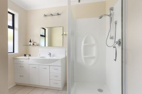 Photo of property in 6 Ohuirehe Road, Coastlands, Whakatane, 3120