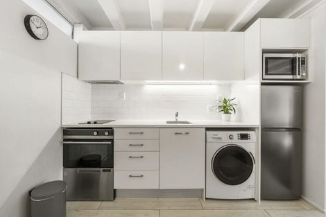 Photo of property in 3/73 Princes Street, Northcote Point, Auckland, 0627