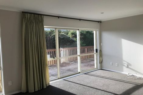Photo of property in 39 Ponderosa Drive, Oteha, Auckland, 0632