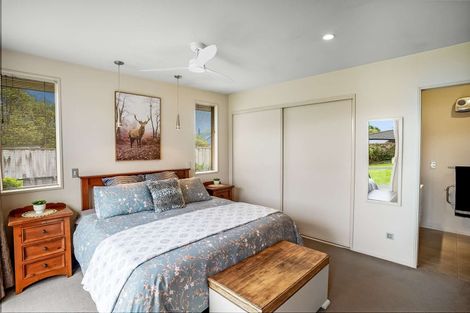 Photo of property in 11 Church Street, Oxford, 7430