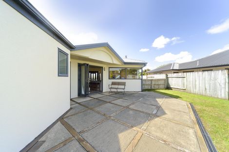 Photo of property in 110 Peter Hall Drive, Kelvin Grove, Palmerston North, 4414