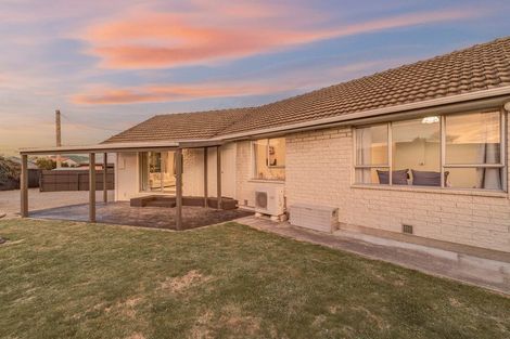 Photo of property in 96a Springs Road, Hornby, Christchurch, 8042