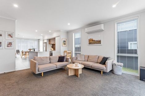 Photo of property in 6 Taitonga Lane, Stanmore Bay, Whangaparaoa, 0932