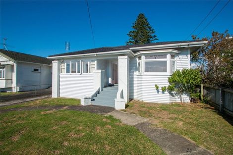 Photo of property in 120 West End Road, Westmere, Auckland, 1022