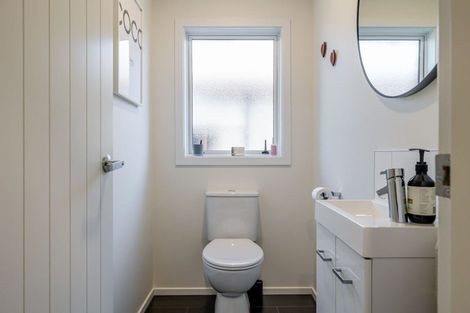 Photo of property in 2 Morocco Terrace, Kelvin Grove, Palmerston North, 4414