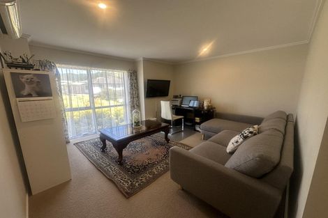 Photo of property in 5 Ashington Road, Silverstream, Upper Hutt, 5019