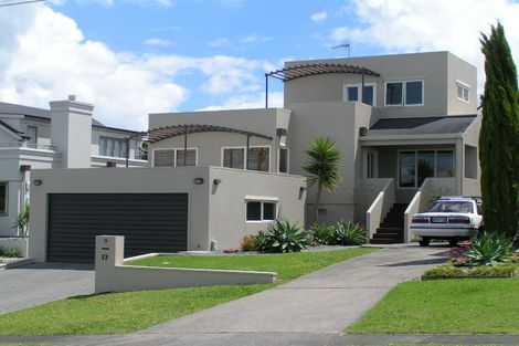 Photo of property in 2/17 Onepoto Road, Hauraki, Auckland, 0622