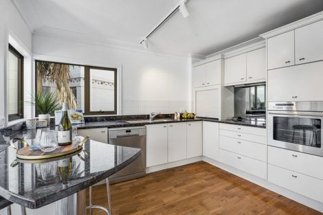 Photo of property in 6/277 Tamaki Drive, Kohimarama, Auckland, 1071