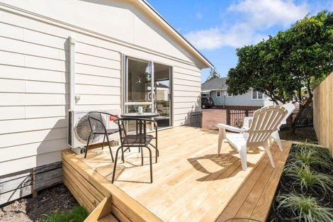 Photo of property in 2/25 Kervil Avenue, Te Atatu Peninsula, Auckland, 0610