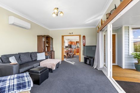 Photo of property in 24 Wrights Road, Raglan, 3295