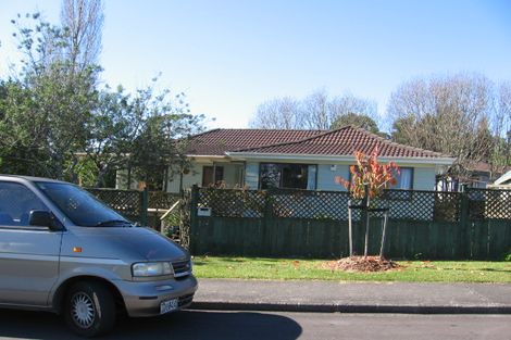 Photo of property in 1 Coey Place, Glen Eden, Auckland, 0602