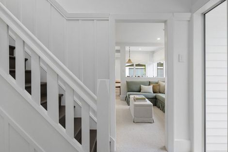 Photo of property in 17 Searells Road, Strowan, Christchurch, 8052