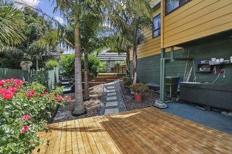 Photo of property in 1/254 Sturges Road, Henderson, Auckland, 0612