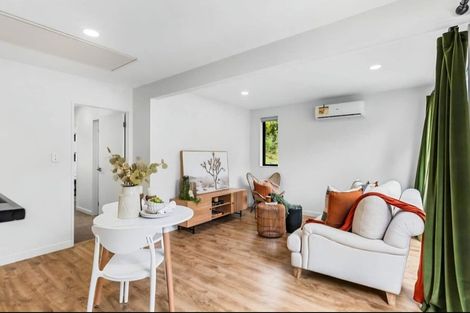 Photo of property in 122d Lancaster Road, Beach Haven, Auckland, 0626