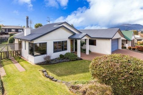 Photo of property in 9 Robinson Terrace, Rangatira Park, Taupo, 3330
