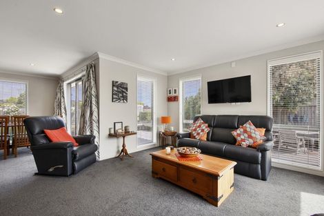 Photo of property in 7 Pimlico Place, Rangiora, 7400