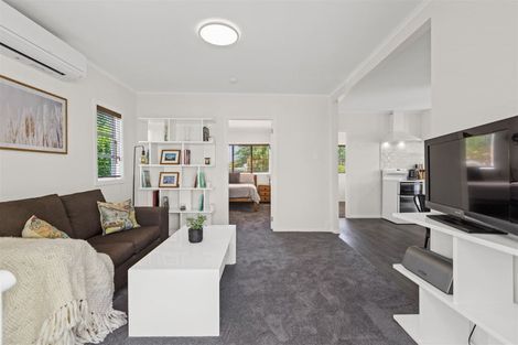 Photo of property in 2/13 Salisbury Road, Birkdale, Auckland, 0626