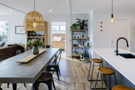 Photo of property in 11 Elizabeth Street, Cambridge, 3434