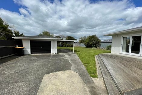 Photo of property in 23 Edwards Place, Terrace End, Palmerston North, 4410