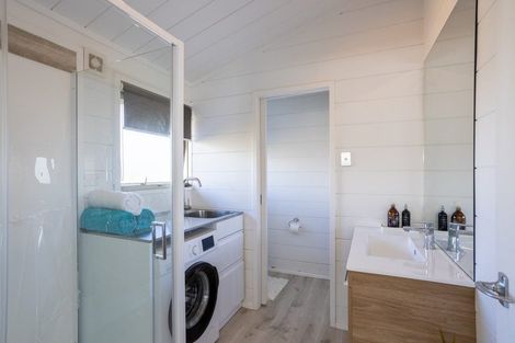 Photo of property in 6 Ridge Road, Tairua, 3508