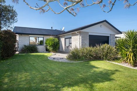 Photo of property in 14 Legorne Lane, Havelock North, 4130