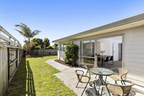 Photo of property in 56c Hartford Avenue, Papamoa Beach, Papamoa, 3118