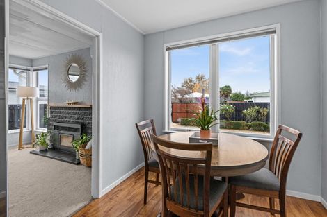 Photo of property in 30 Upham Street, Havelock North, 4130