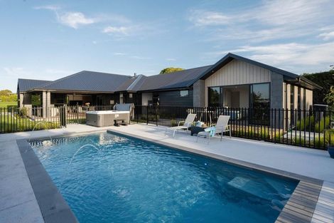 Photo of property in 1 Waimanu Lane, Bethlehem, Tauranga, 3110