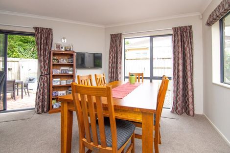 Photo of property in 28a Knowles Street, Terrace End, Palmerston North, 4410