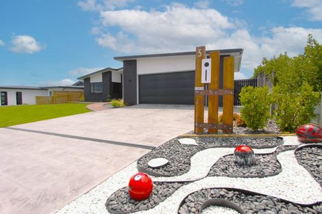 Photo of property in 5 Maunganamu Drive, Wharewaka, Taupo, 3330