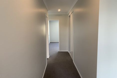 Photo of property in 15 William Calvert Drive, Swanson, Auckland, 0614