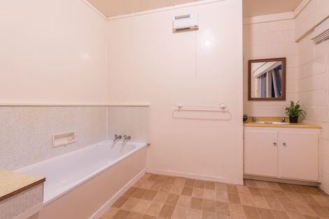 Photo of property in 201 Godley Road, Titirangi, Auckland, 0604