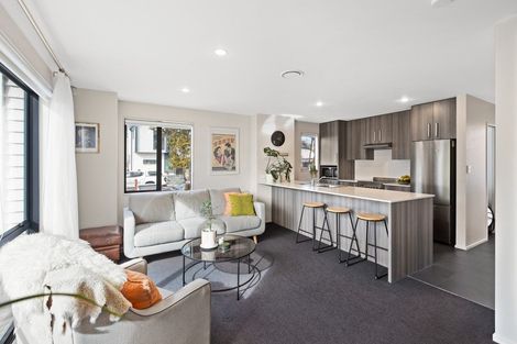 Photo of property in 5e Geddes Terrace, Avondale, Auckland, 1026