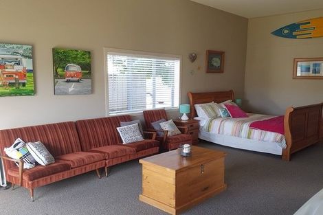 Photo of property in 22 Pacific Place, Whitianga, 3510