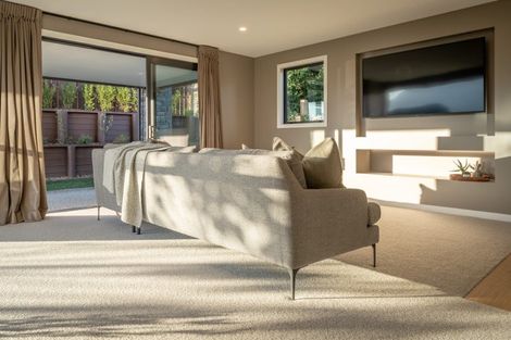 Photo of property in 18 Fenton Avenue, Wanaka, 9305