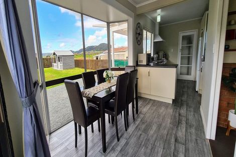 Photo of property in 28 Bickerstaffe Road, Maungaturoto, 0520