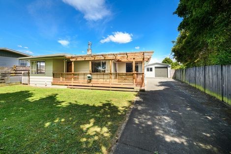 Photo of property in 16 Carter Crescent, Awapuni, Palmerston North, 4412