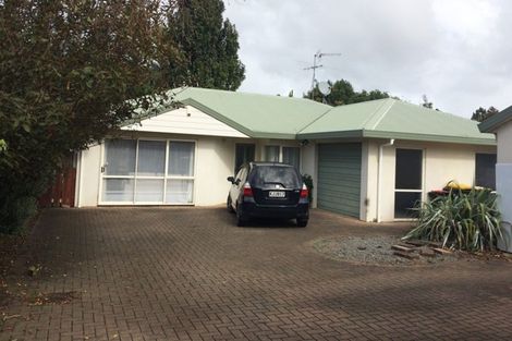 Photo of property in 1/8 Glenburn Place, Papakura, 2110