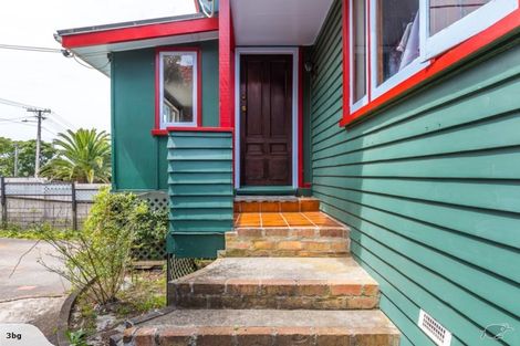 Photo of property in 31 Wallath Road, Onehunga, Auckland, 1061