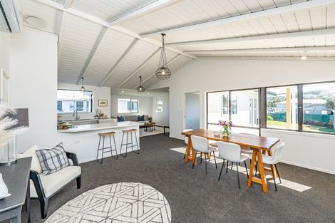 Photo of property in 4 Kupe Place, Castlecliff, Whanganui, 4501