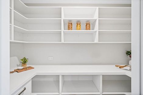 Photo of property in 16 Forge Close, Halswell, Christchurch, 8025